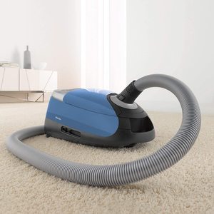 Horizontal view of the Miele Complete C2 Powerline Vacuum Cleaner.